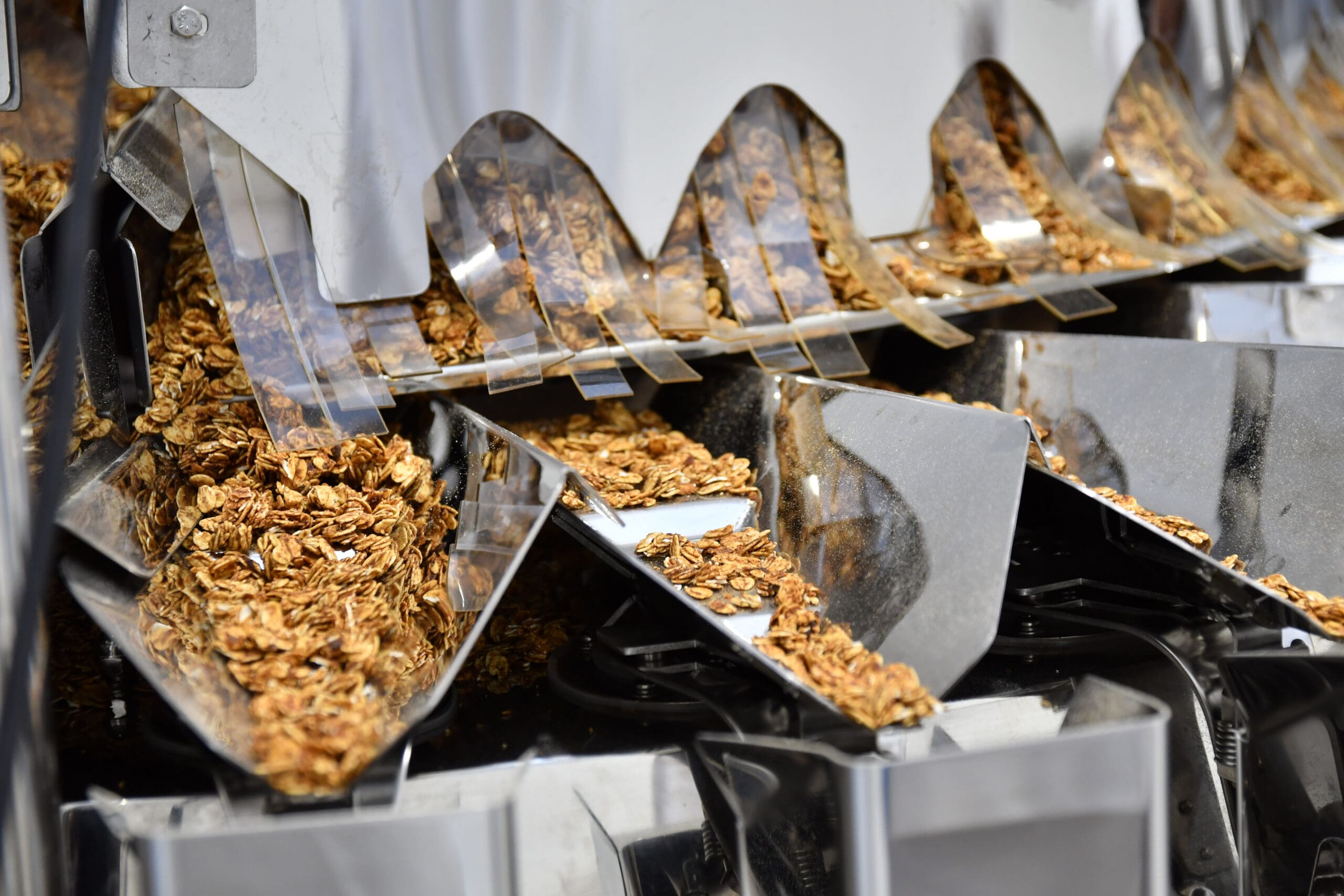 Hester's Life átlátható gyártási folyamatokat biztosít.